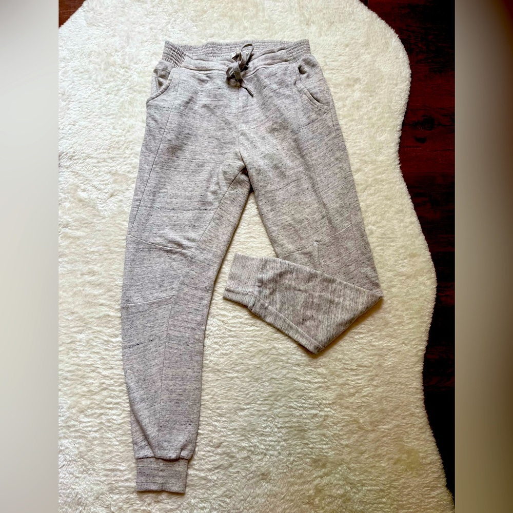 M size beige/light gray sweatpants